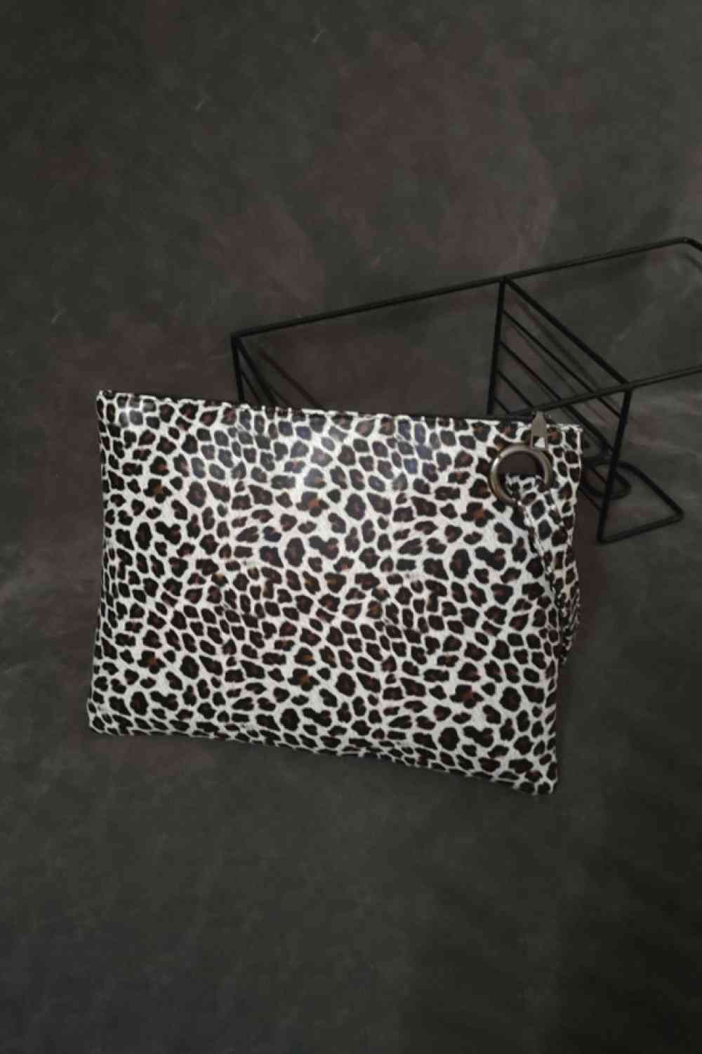 Leopard PU Leather Clutch