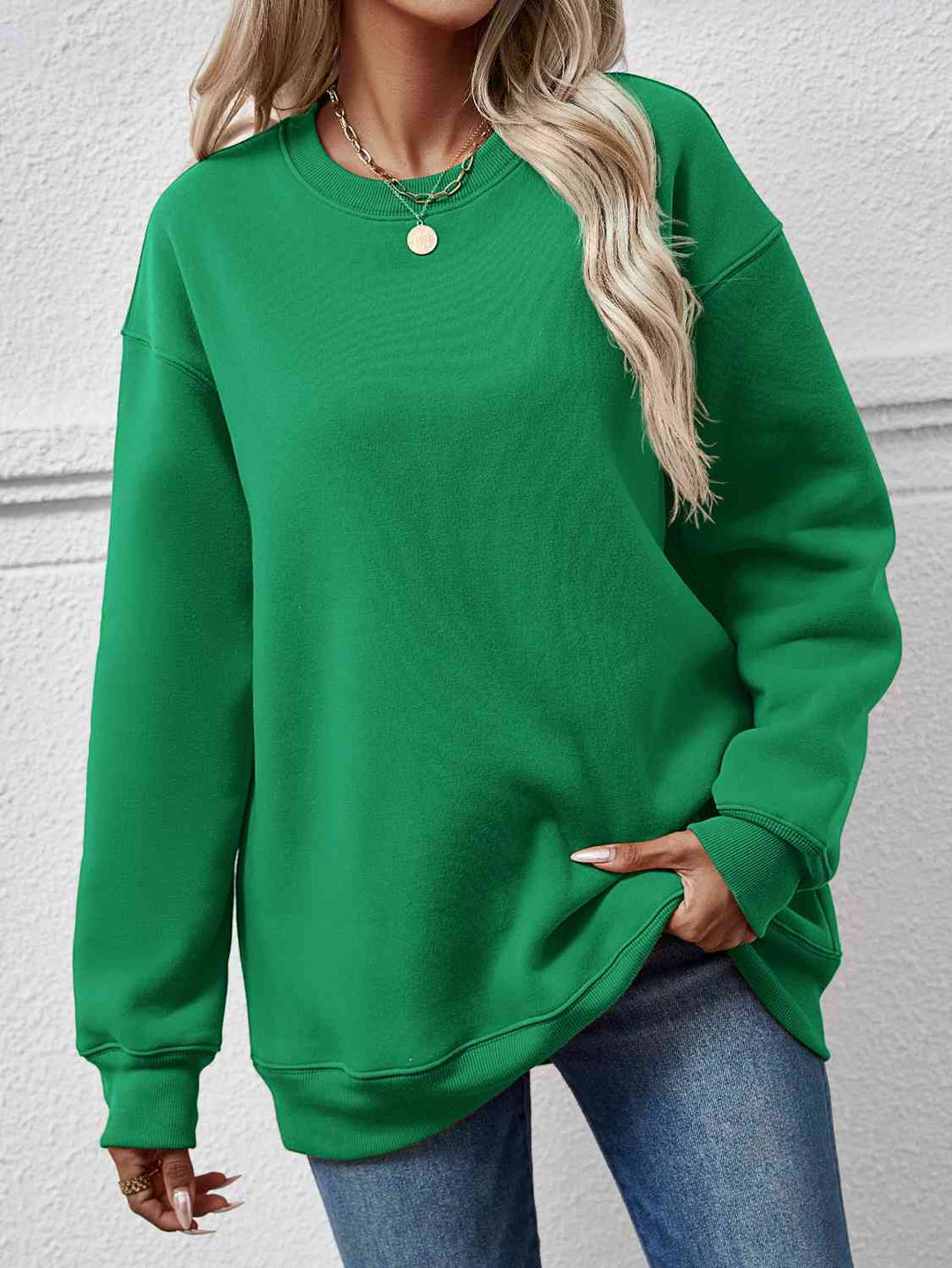 Round Neck Long Sleeve Sweatshirt