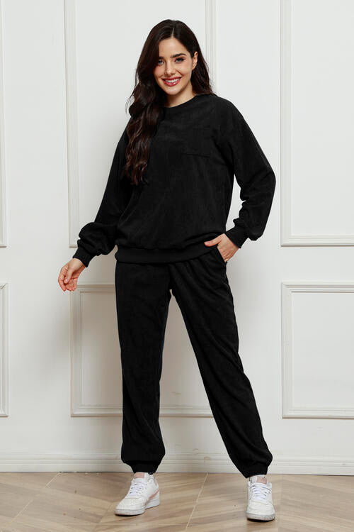 Round Neck Sweatshirt and Sweatpants Set